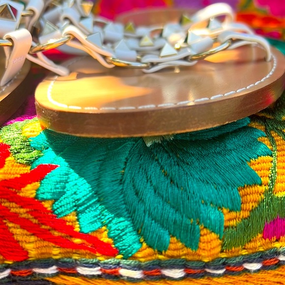 Valentino Garavani White / Gold Rock Stud Slide Sandals with Box & Dust Bag - Picture 7 of 13